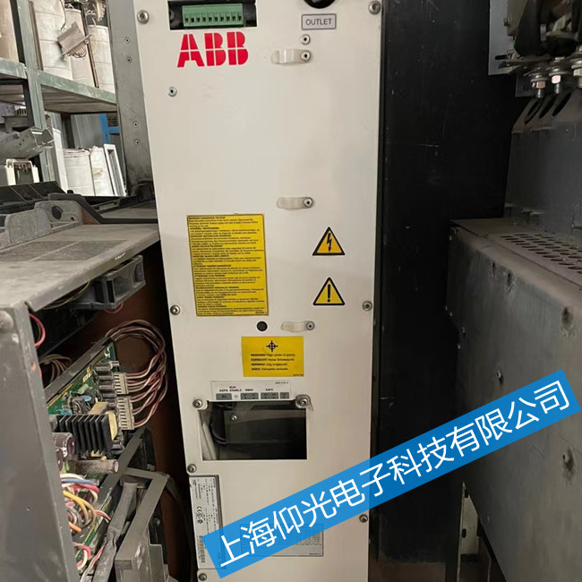 abb變頻器上電不顯示怎么修理ACS800-07-0550-5報(bào)警FF74故障維修